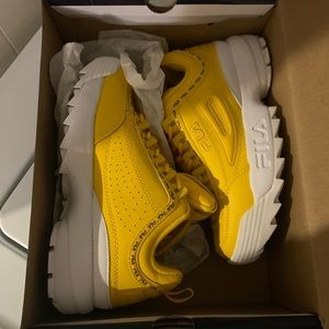 Chunky yellow Filas